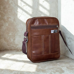 Vertical crossbody messenger bag